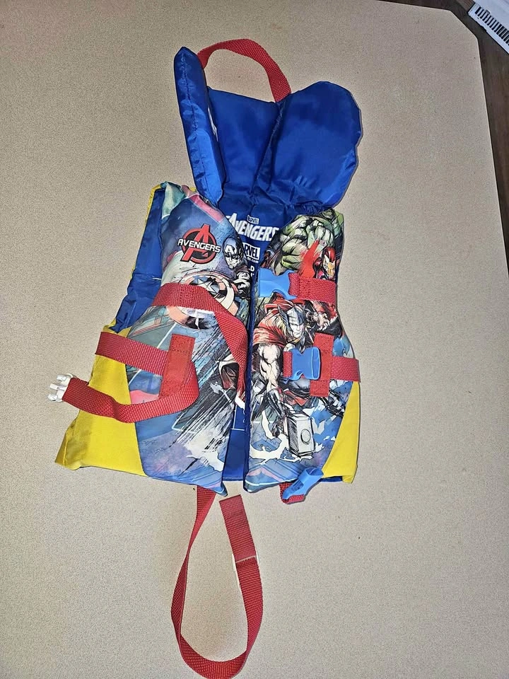 Marvel Avengers Child Life Vest 30-60lbs - Life Jacket