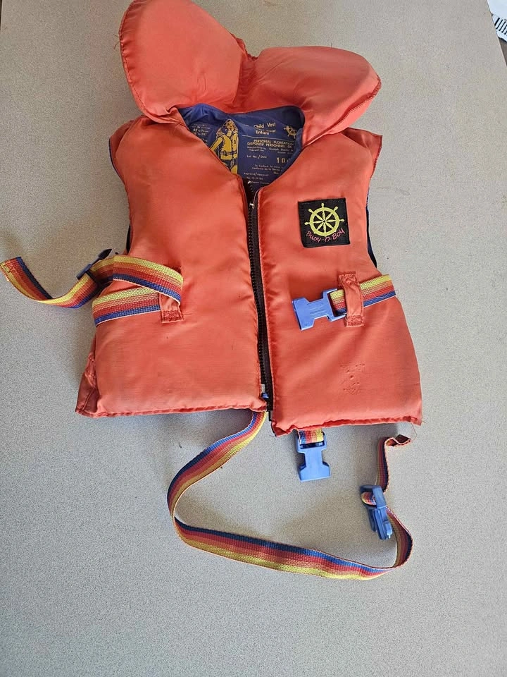 Child Life Vest - life jacket 30-60 lbs