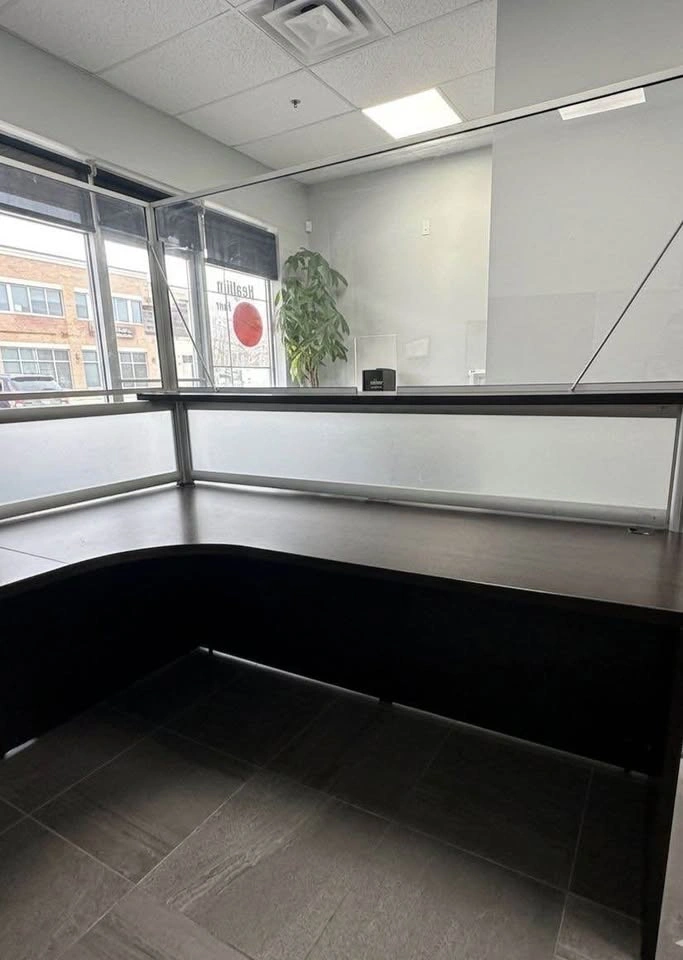 Reception Desk - photo 4
