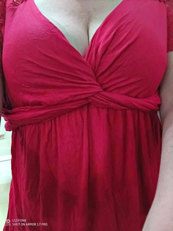 Cute Red Dressy top with Lace Sleeves Knot Front, flowy stretchy