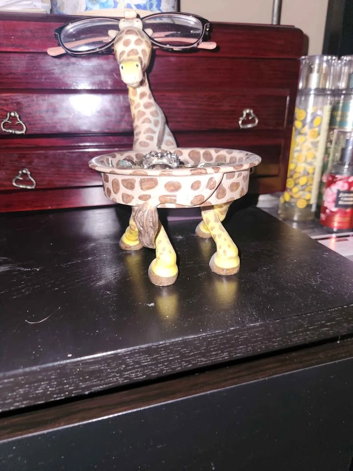 Cute Giraffe Jewelry & Glasses Holder - photo 2