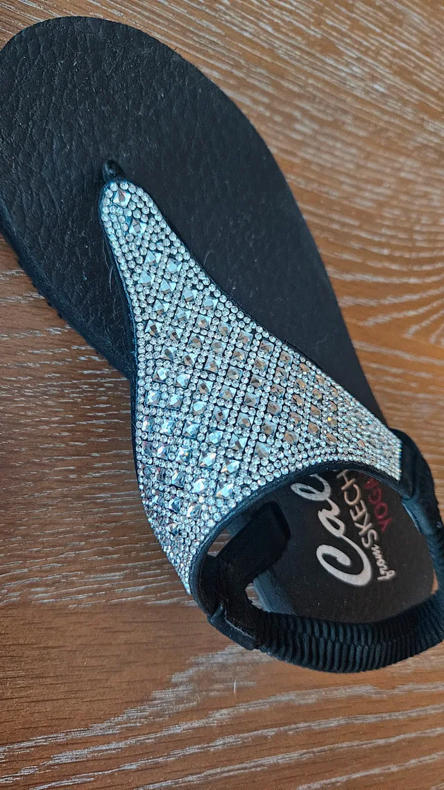 Skechers Cali Yoga Foam Sandals image indicator(5)