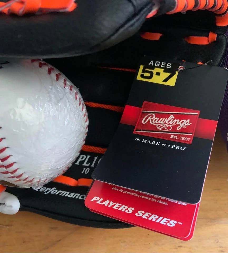 Rawlings 10” LH Baseball Gloves - photo 2