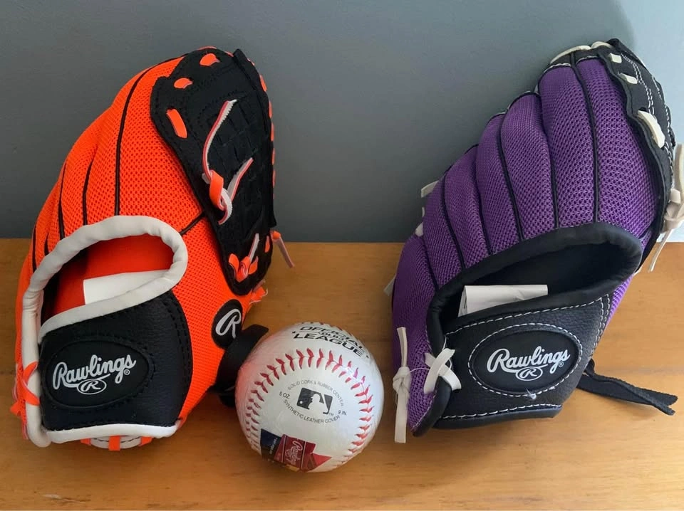 Rawlings 10” LH Baseball Gloves - photo 5