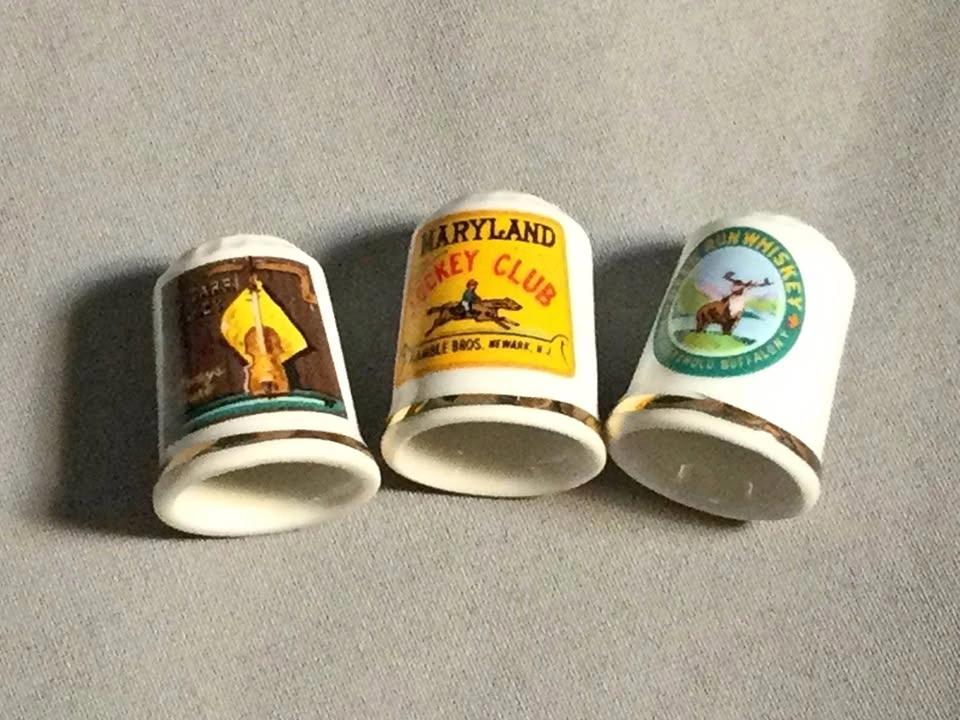🌱Collectible Vintage Thimbles Set