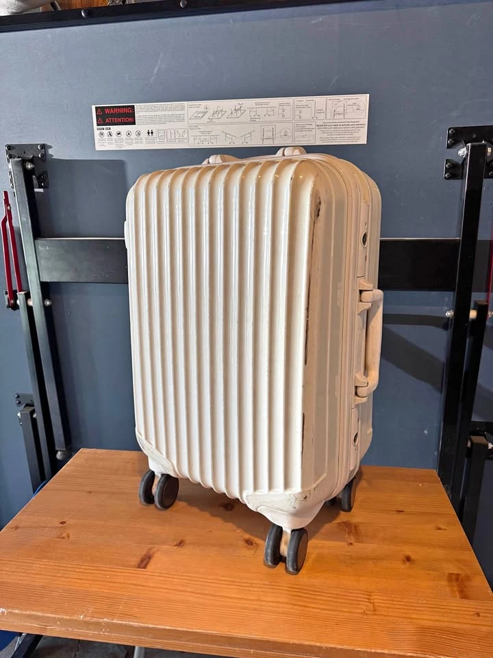 20” Hard Shell Carry-On Suitcase with Key Lock