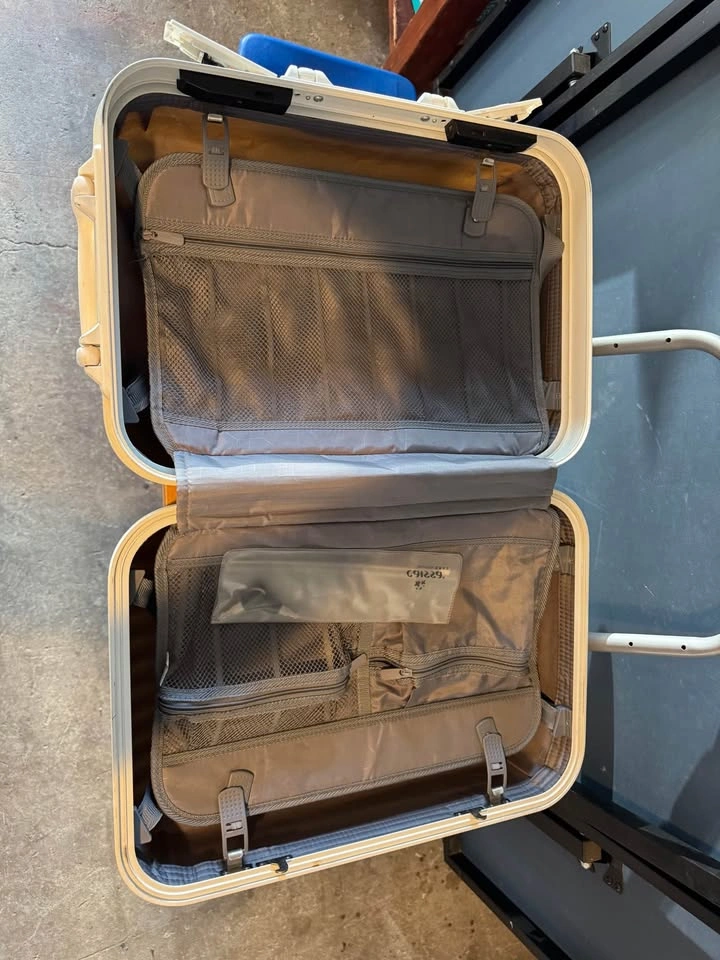20” Hard Shell Carry-On Suitcase with Key Lock - photo 3