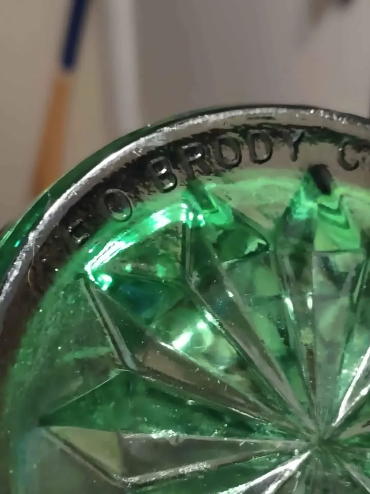 1960s E.O Brody Mid-Century 10" Green Glass Vase image indicator(5)