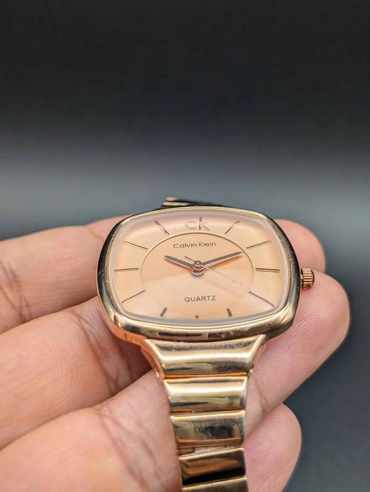 Calvin Klein Gold Tone Quartz Watch - photo 5
