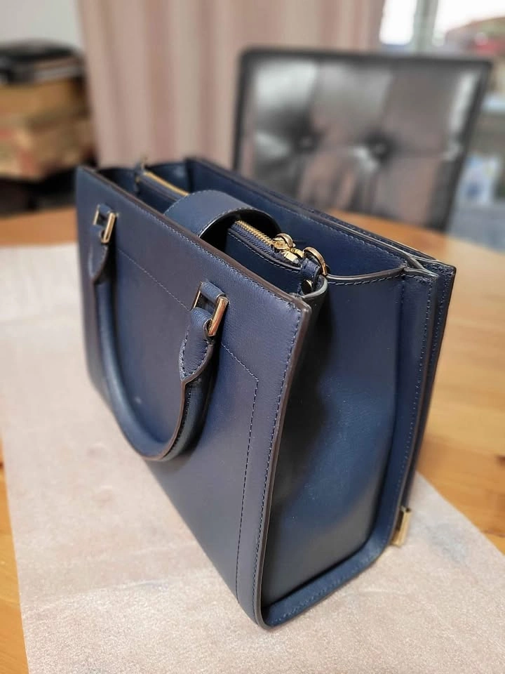 Michael Kors Kinsley Navy Accordion Satchel - photo 2