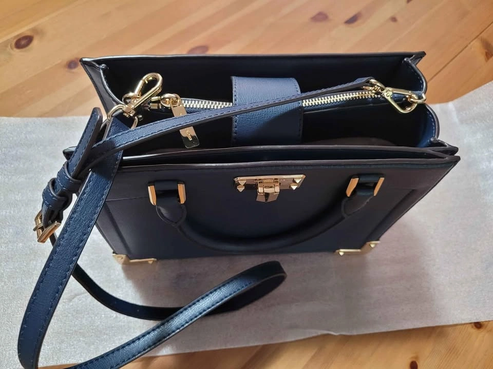 Michael Kors Kinsley Navy Accordion Satchel - photo 4
