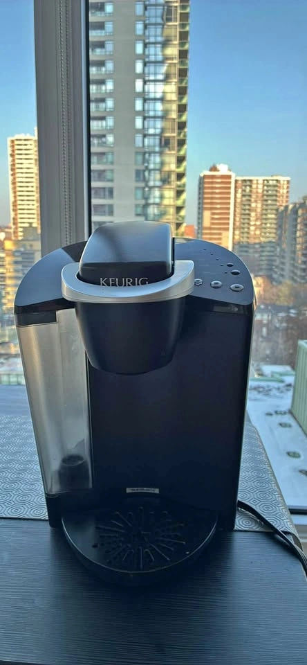 Keurig K-Classic K50 Single-Serve K-Cup Coffee Maker Black