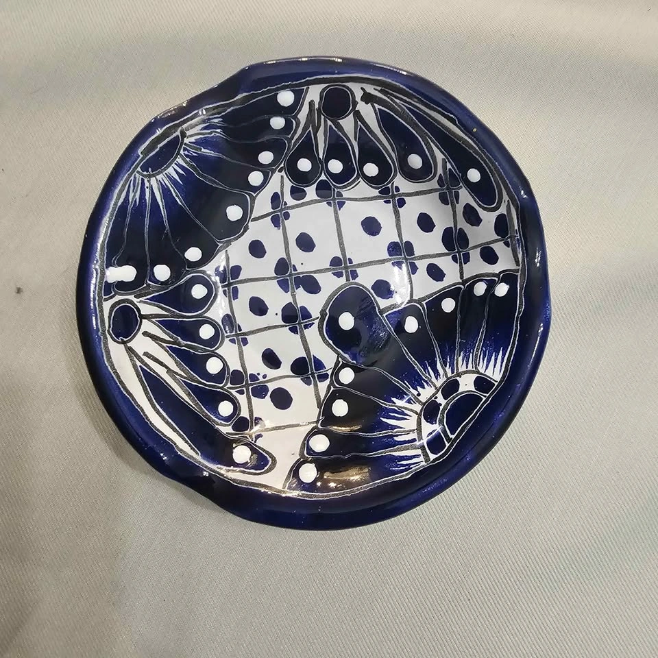 Vintage Mexican Pottery Ashtray. Blue & White Hand Painted 🇲🇽 - photo 2
