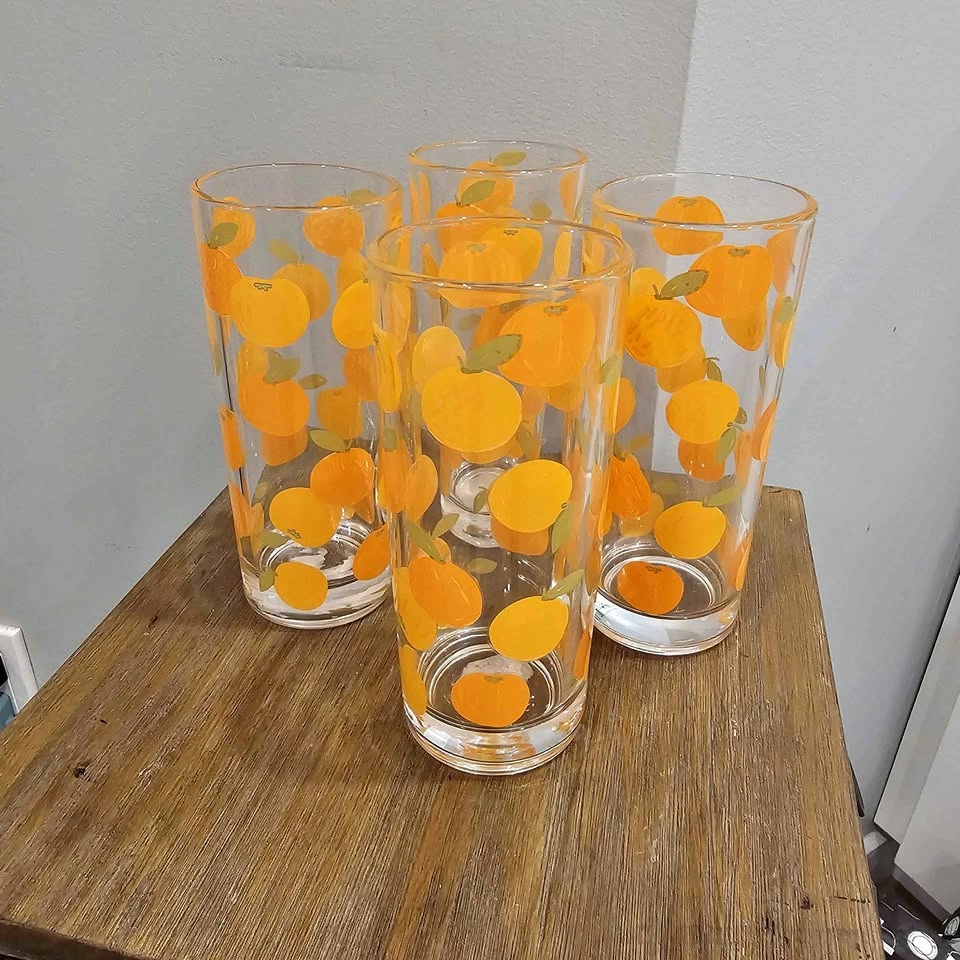 Vintage-style Orange Juice Glasses! Retro Citrus Set of 4 🍊
