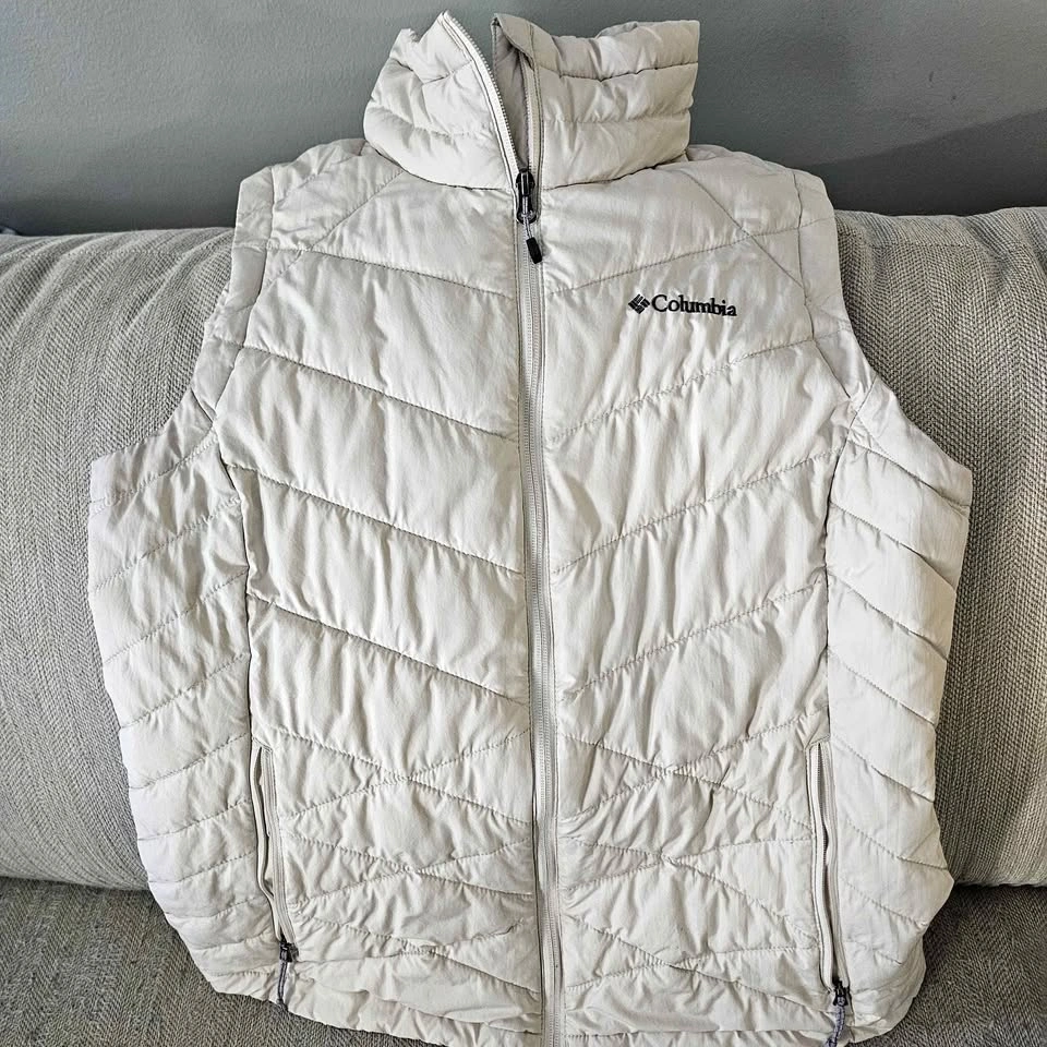 Columbia Vest
