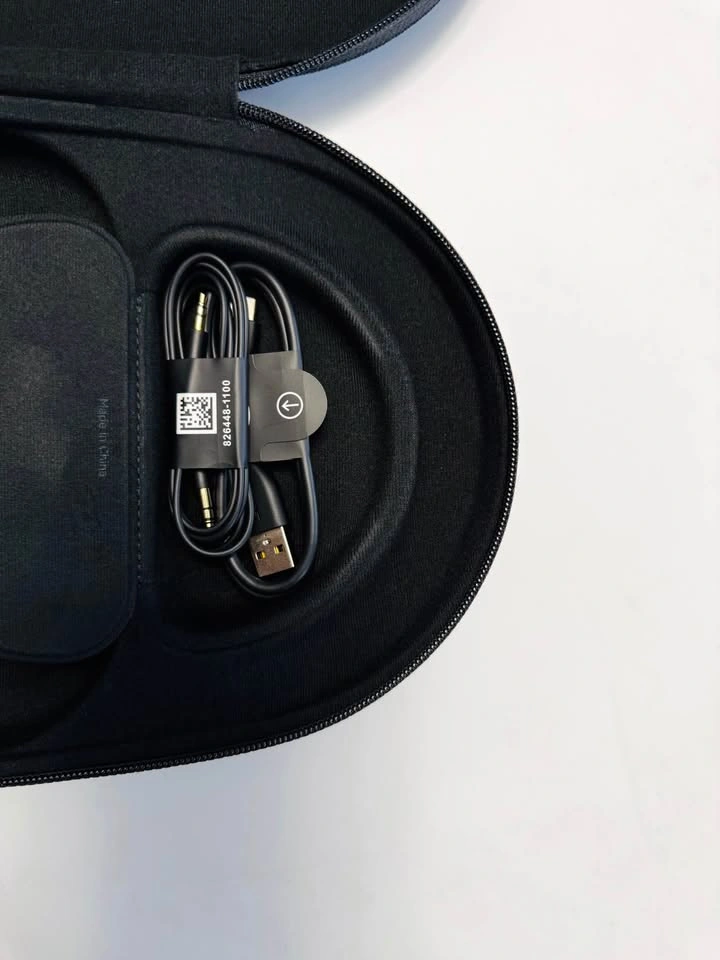 Bose Noise Cancelling Headphones 700 - Black - photo 3