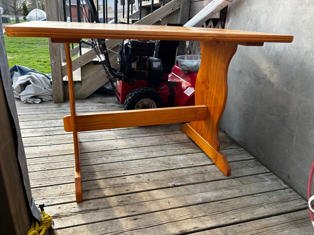 Compact Wood Kitchen / Breakfast Nook Table