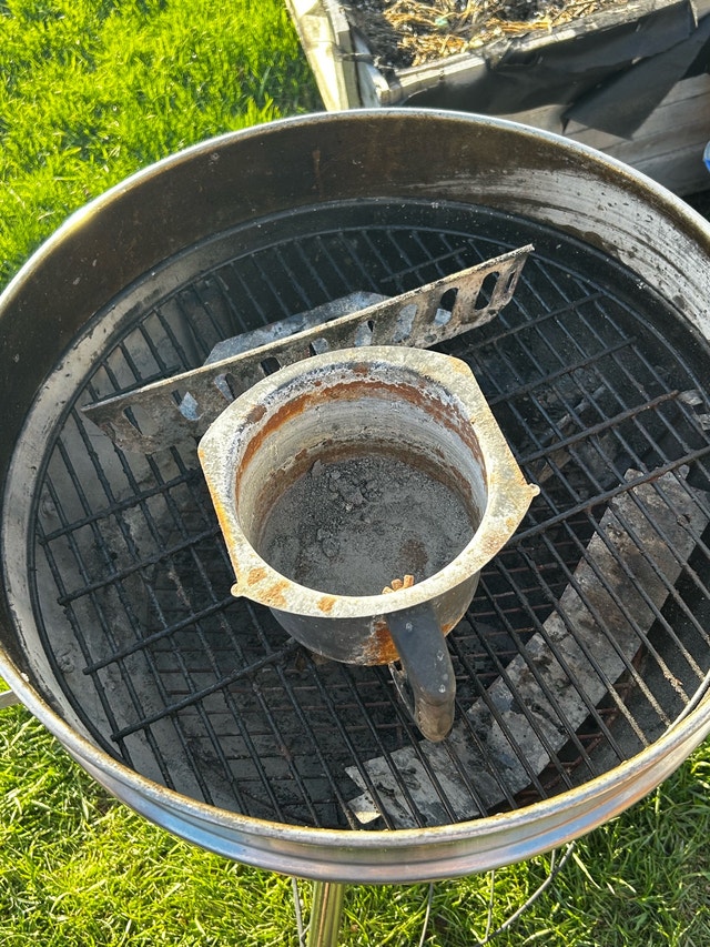 President's Choice 22" Charcoal Kettle Grill - photo 2