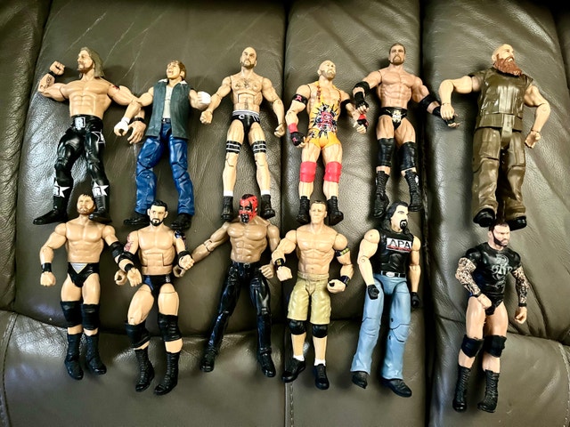 HUGE WWE Action Figure Lot (15)