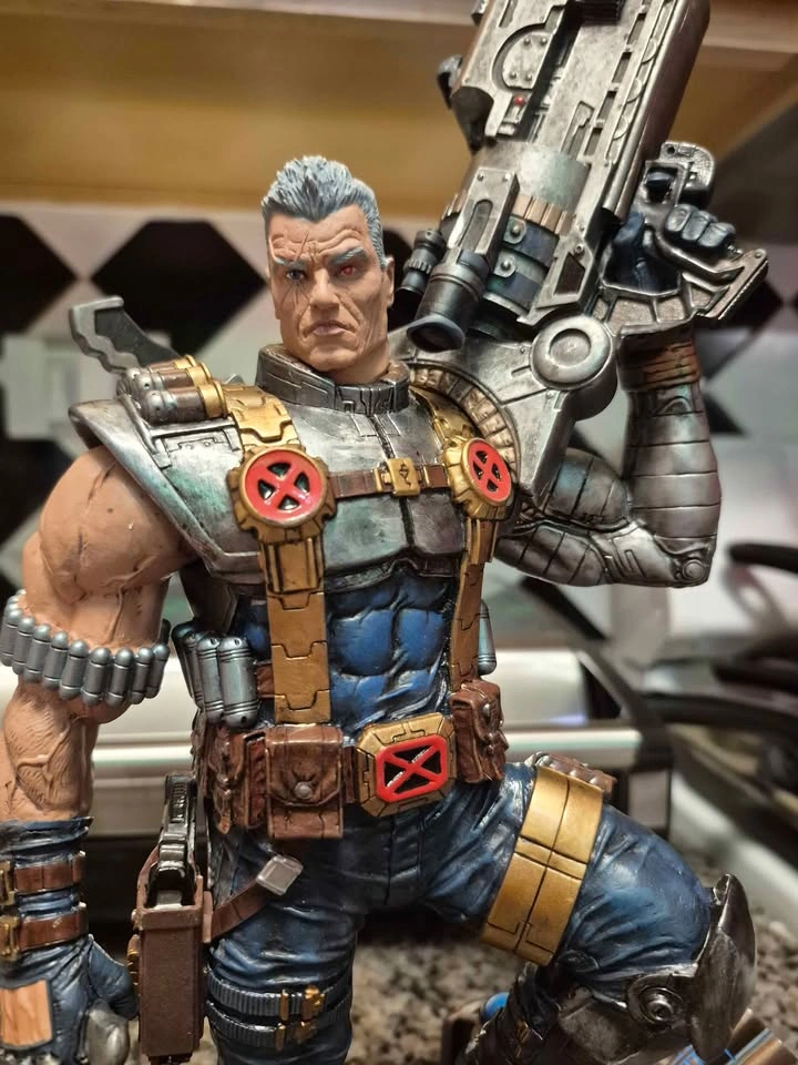Diamond Select Cable Statue Marvel - photo 4