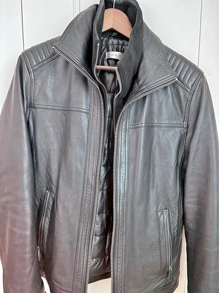 Danier Men's Leather Jacket w/ Insulation & Insert XS