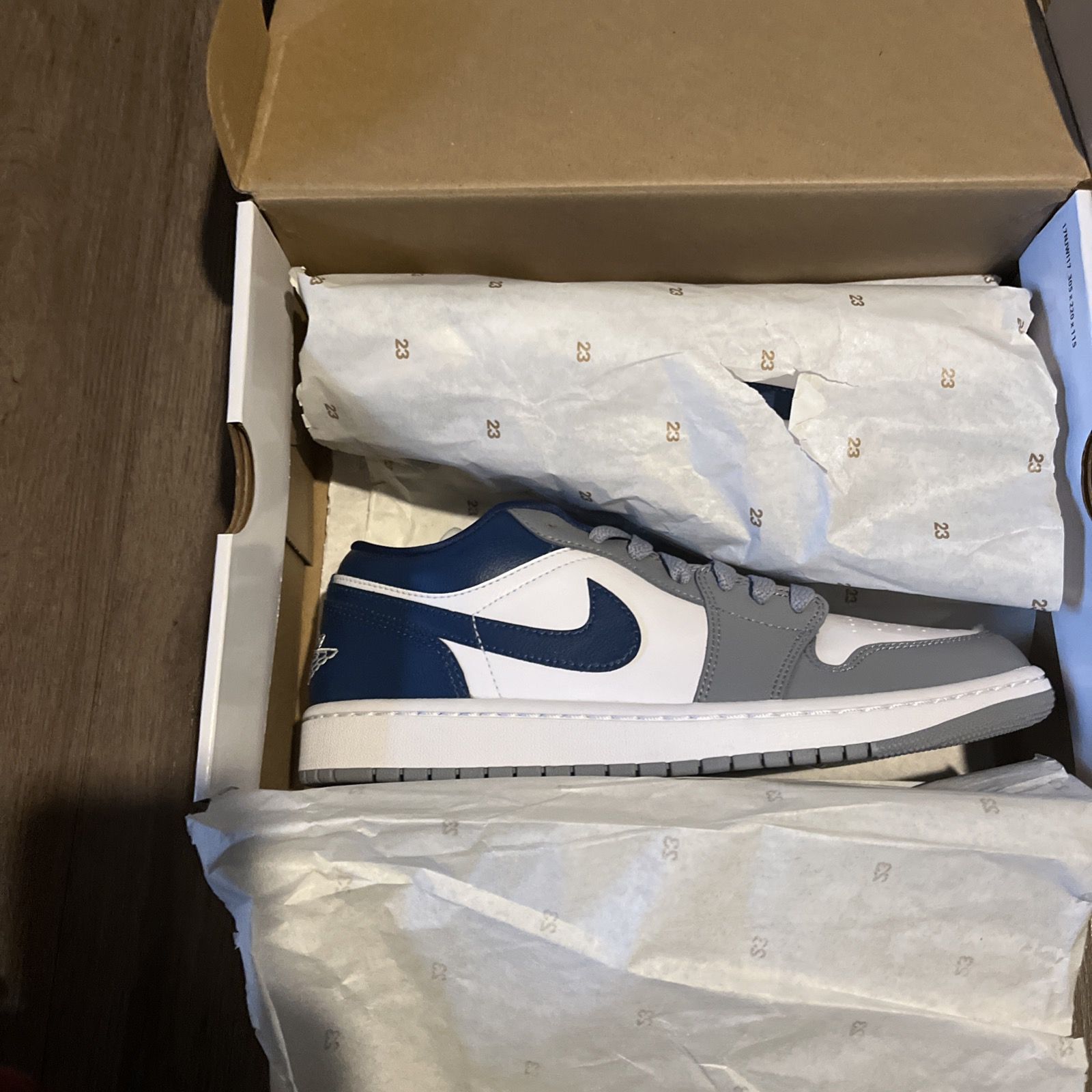 WMNS Air Jordan 1 Low French Blue DC0774-042 Size 10.5W/9M - photo 3