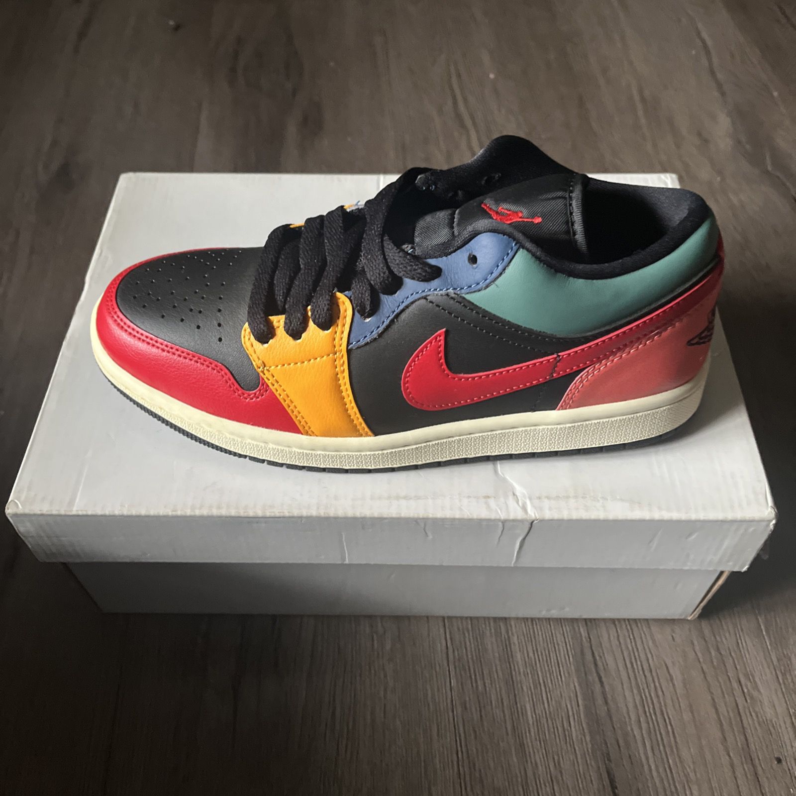 Air Jordan 1 Low SE Black Multi Color Size 7 Womans - photo 2