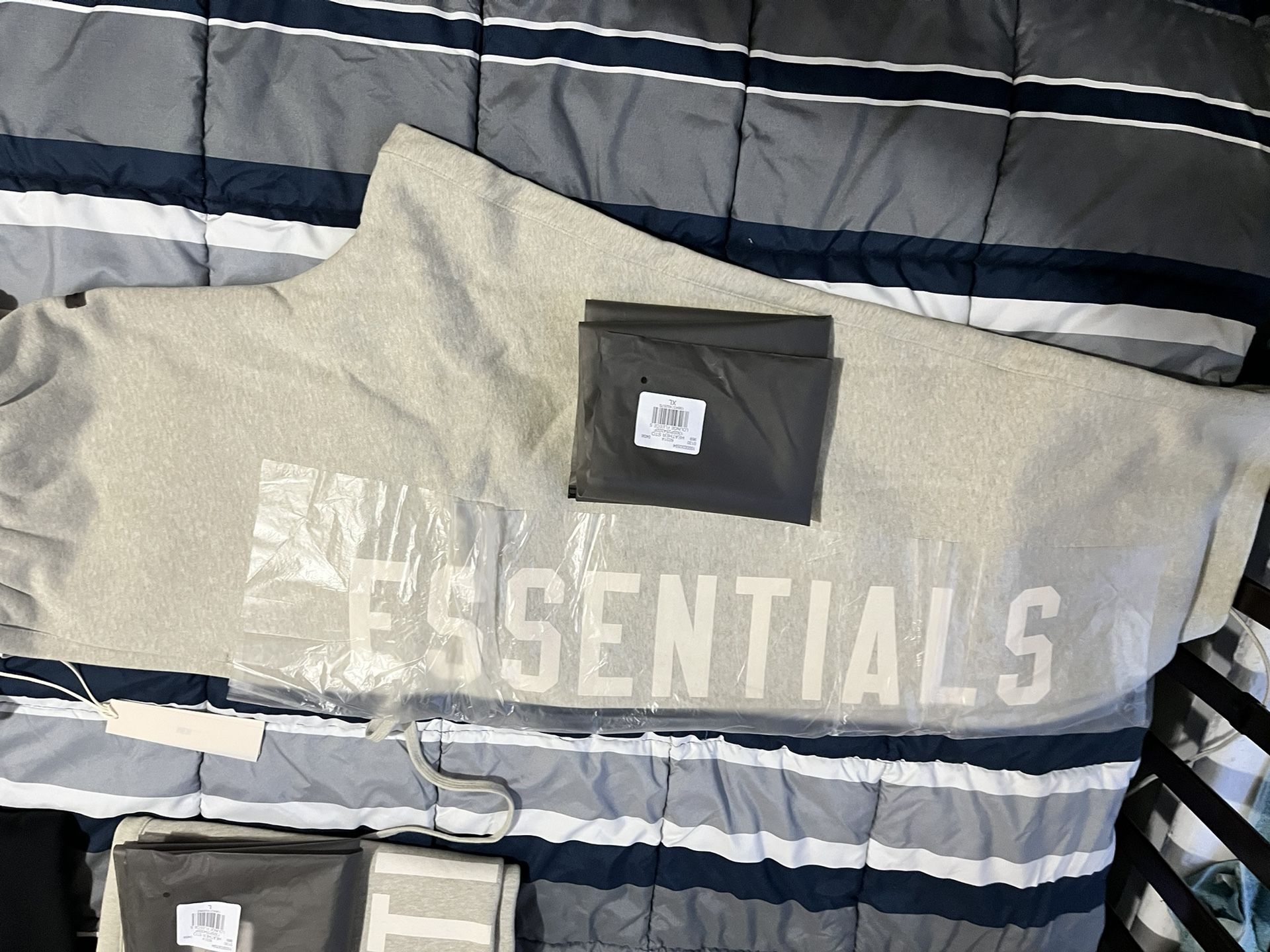 Fear Of God Essentials Lounge Fleece Sweatpant 'Heather Stone' S - photo 2