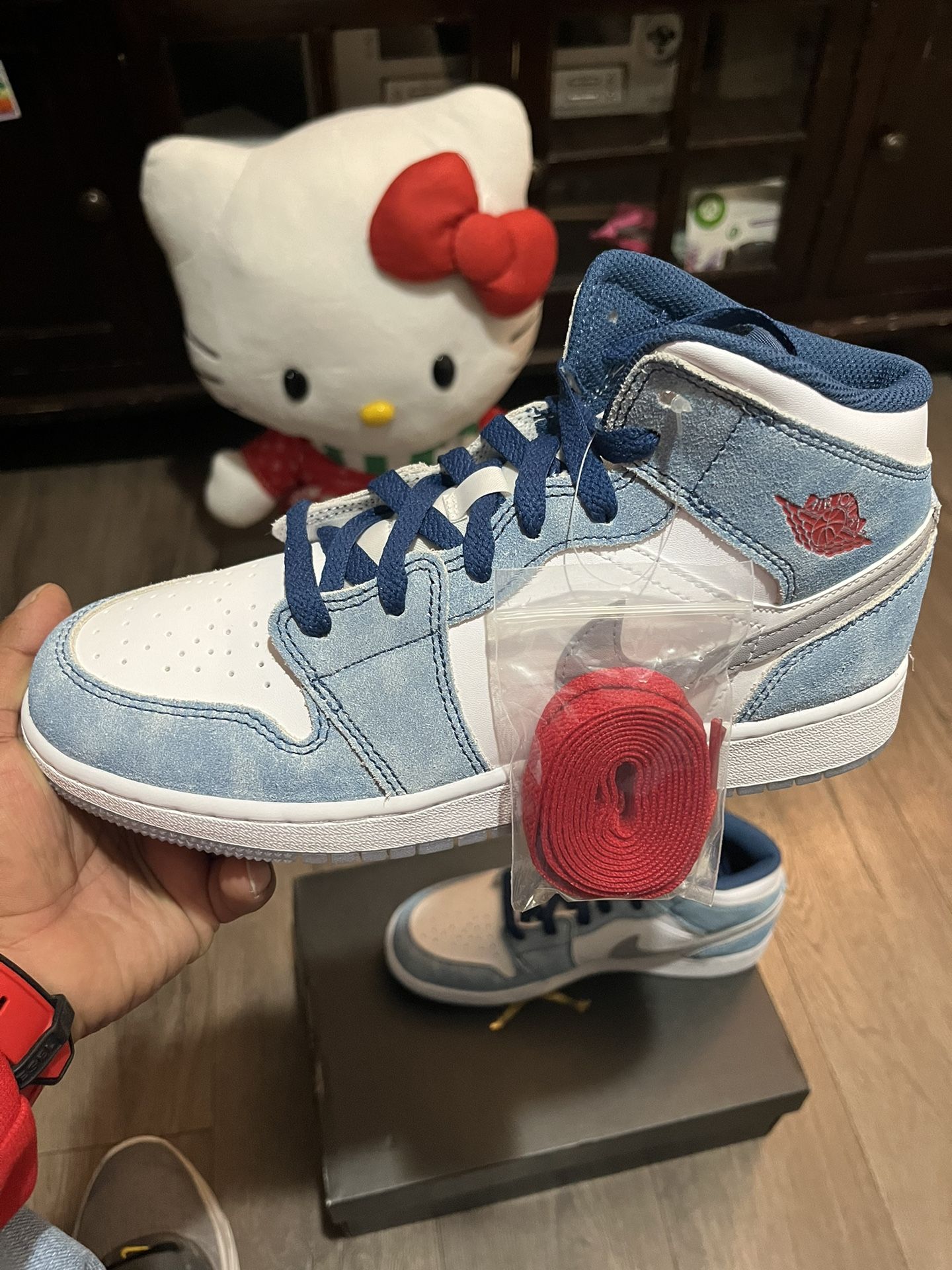 Jordan 1 Mid
