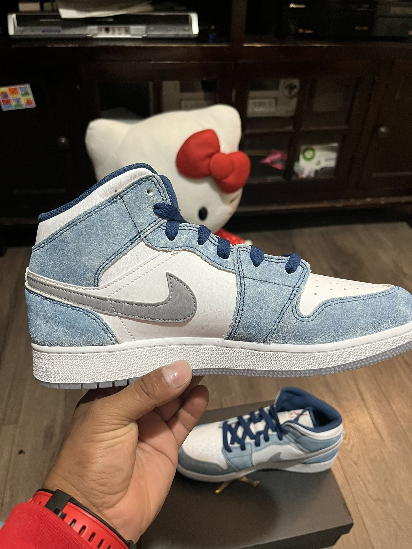 Jordan 1 Mid - photo 3