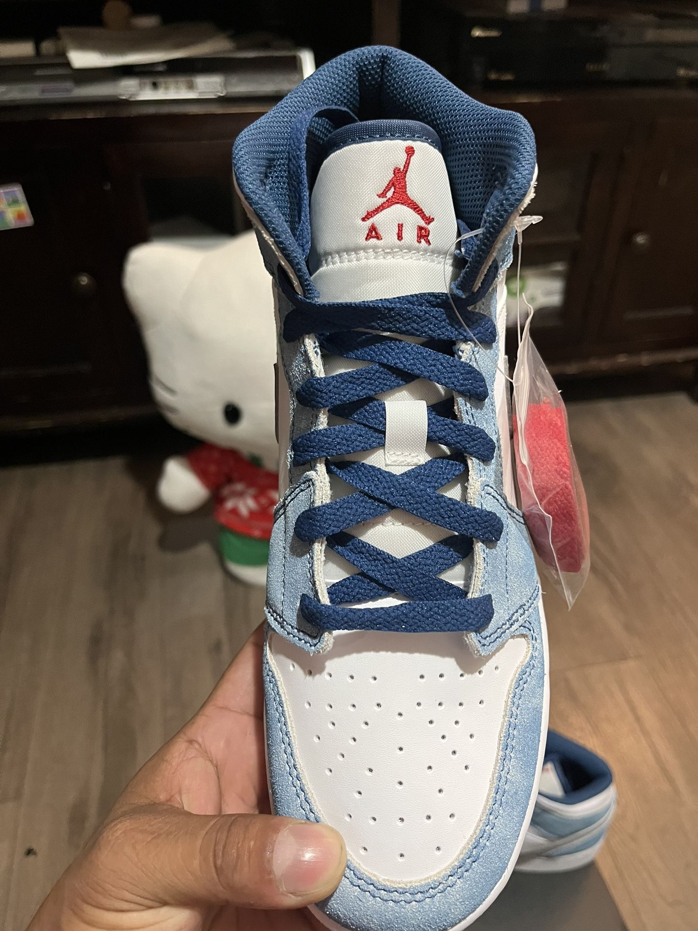 Jordan 1 Mid - photo 4