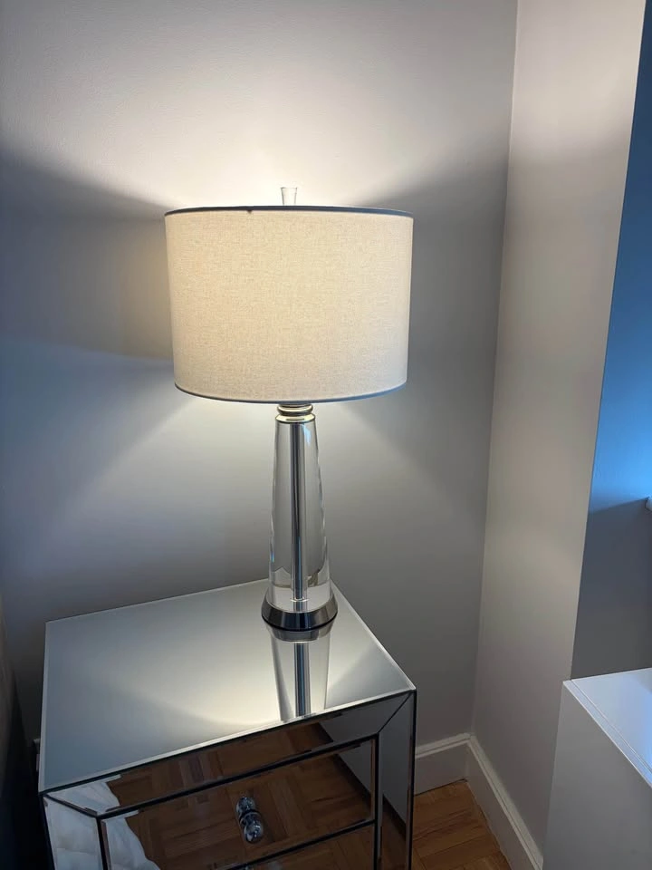 Pottery Barn Lamp & Shade - Excellent Condition - photo 3