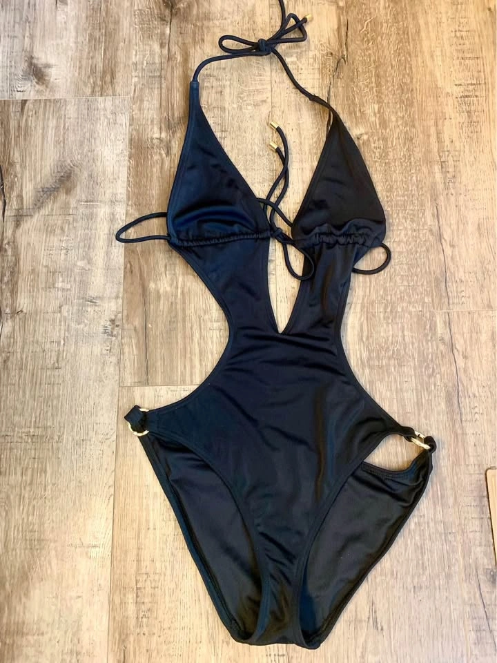 Victoria Secret bathing suit. Size Small.