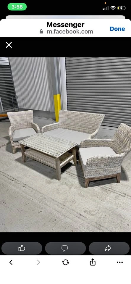 Quality Resin & Wood Patio Set w/All Cushions & Covers
