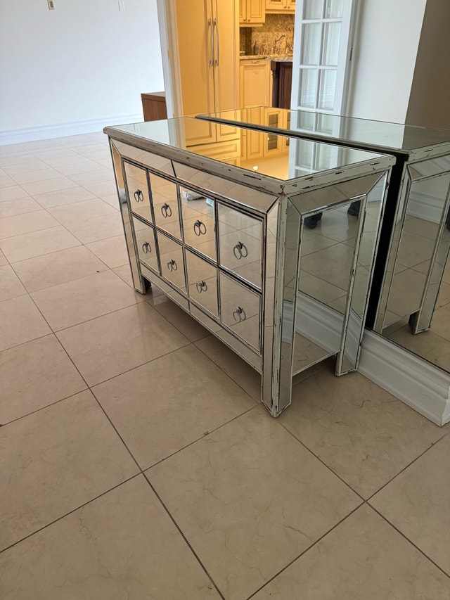 Antique Mirrored Chest of Drawers - photo 2