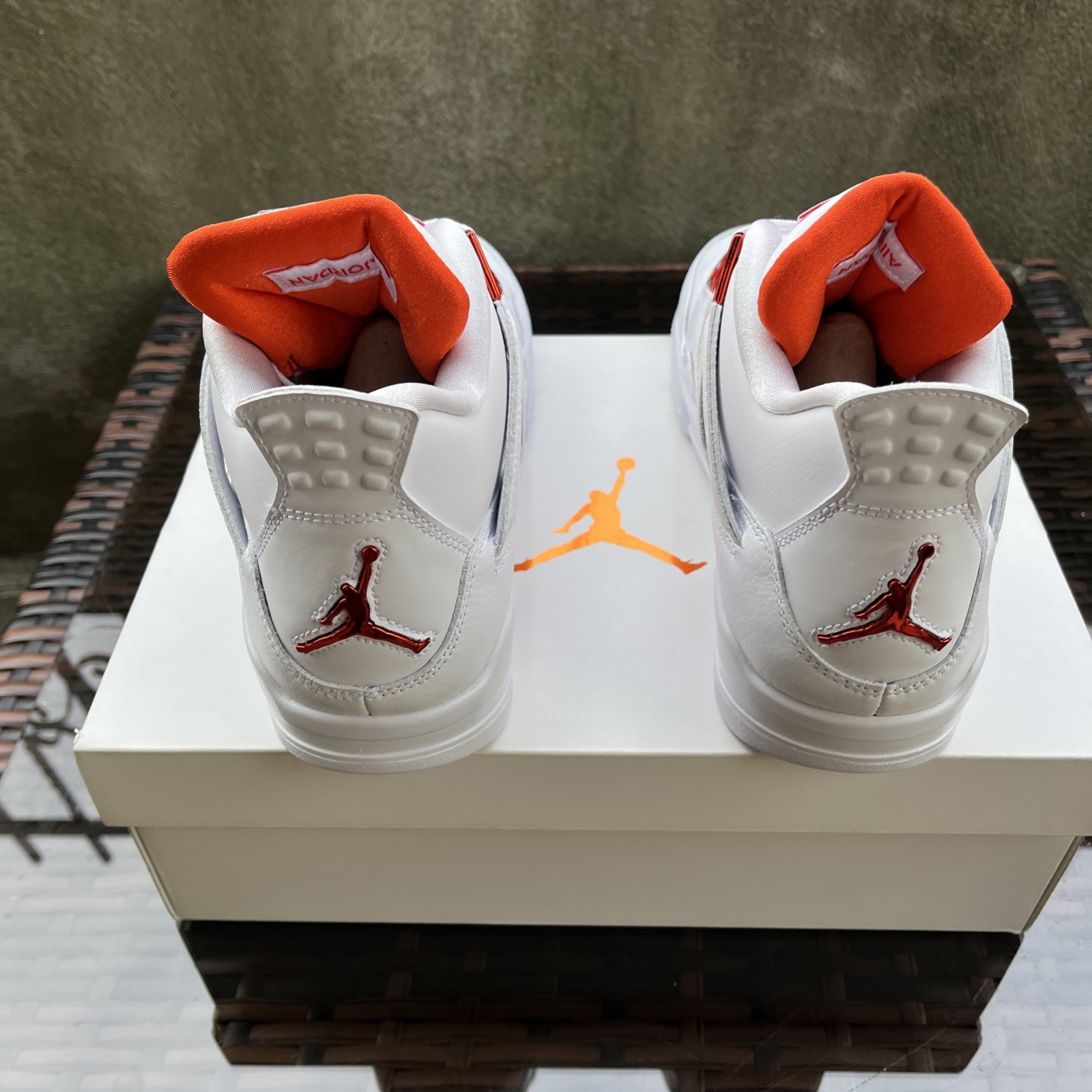 Nike Air Jordan 4 Retro Metallic Orange CT8527-118 Men's Size 8. - photo 2