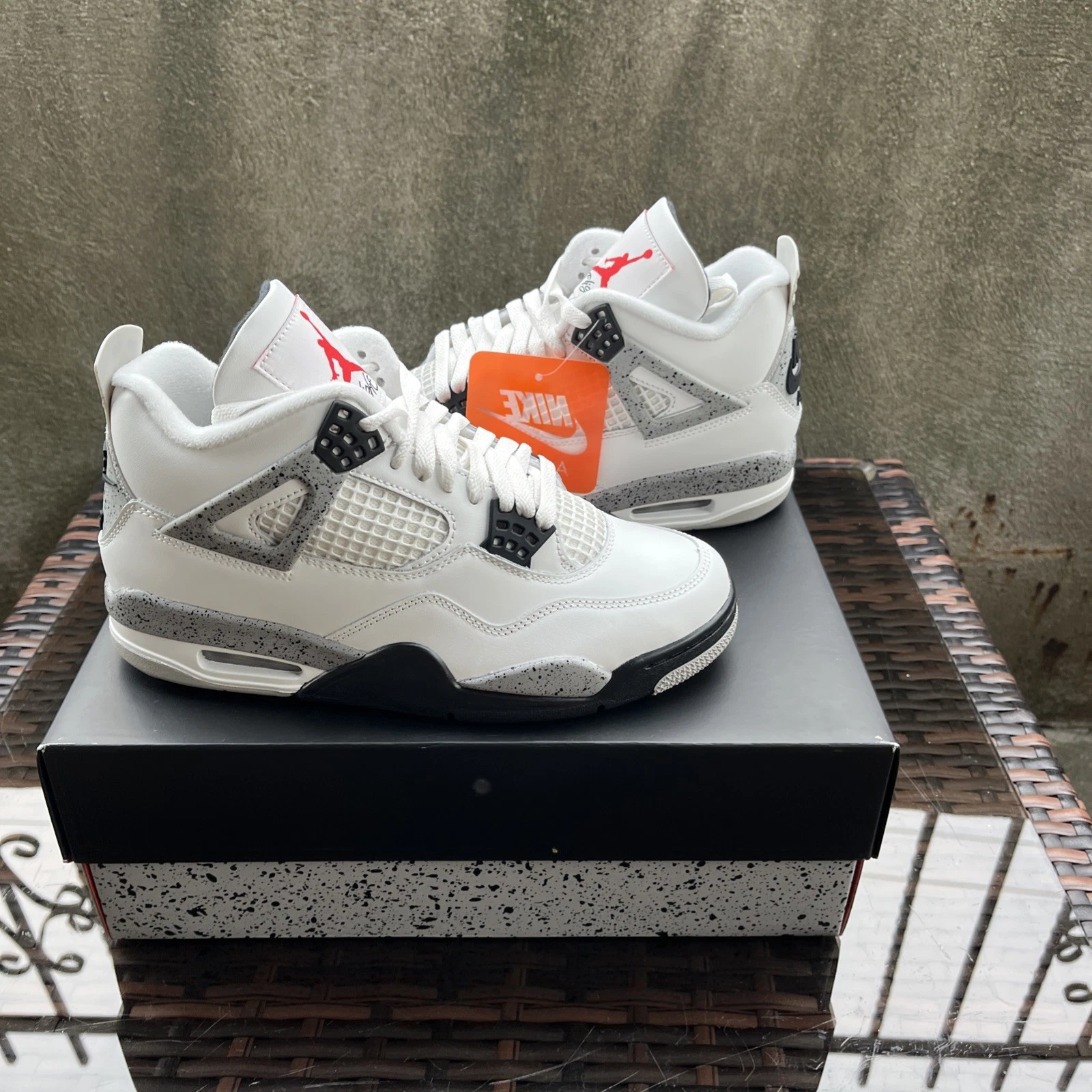 Air Jordan 4 Retro 'White Cement' FV5029-100 Size 7 Men - photo 2