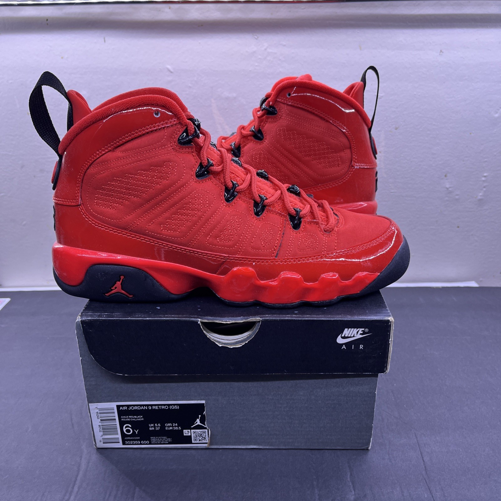 Air Jordan 9 Retro (GS) Chile Red Size 6Y 302359-600 Brand New - photo 2