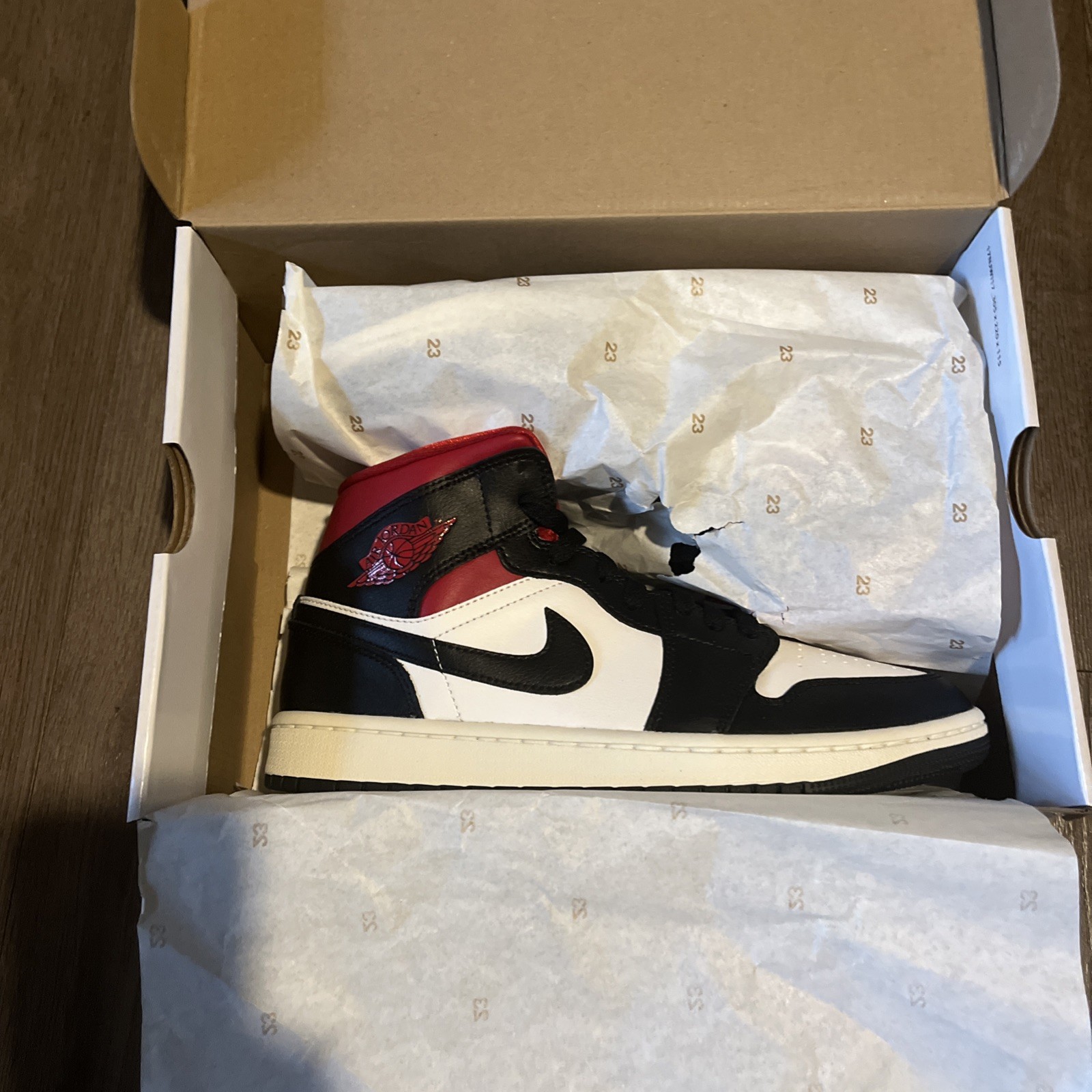 Women's Nike Air Jordan 1 Retro Mid Panda Gym Red Black White BQ - photo 3