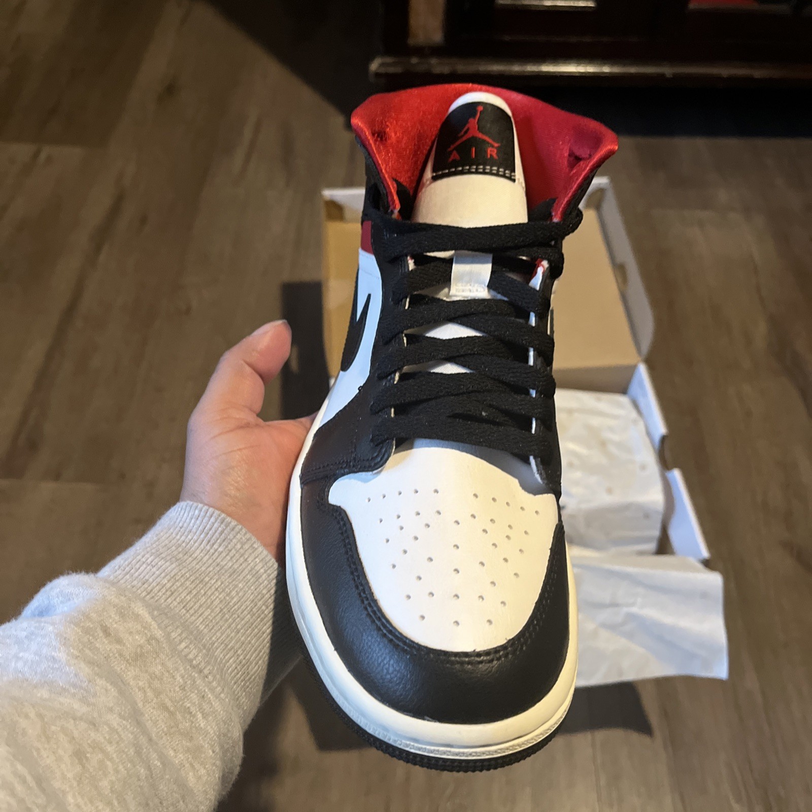 Women's Nike Air Jordan 1 Retro Mid Panda Gym Red Black White BQ - photo 4
