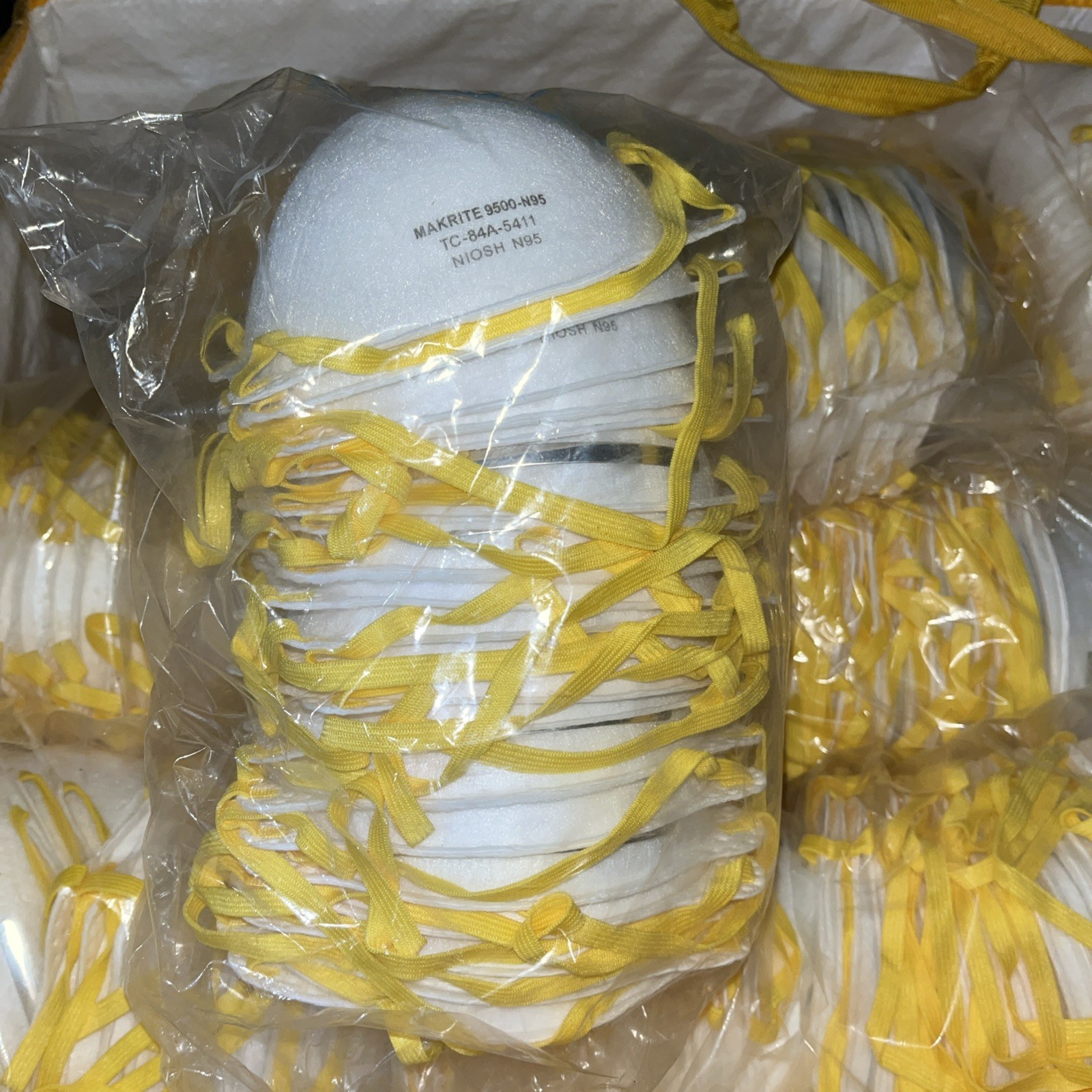 Makrite 9500-N95 Face Masks NIOSH Certified Lot 2 pack 20 = 40 P