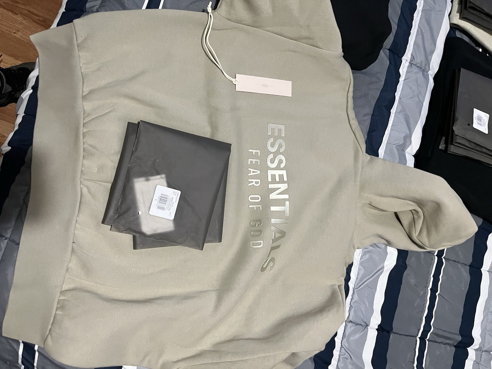 Essentials Fear of Gods Hoodie - photo 3