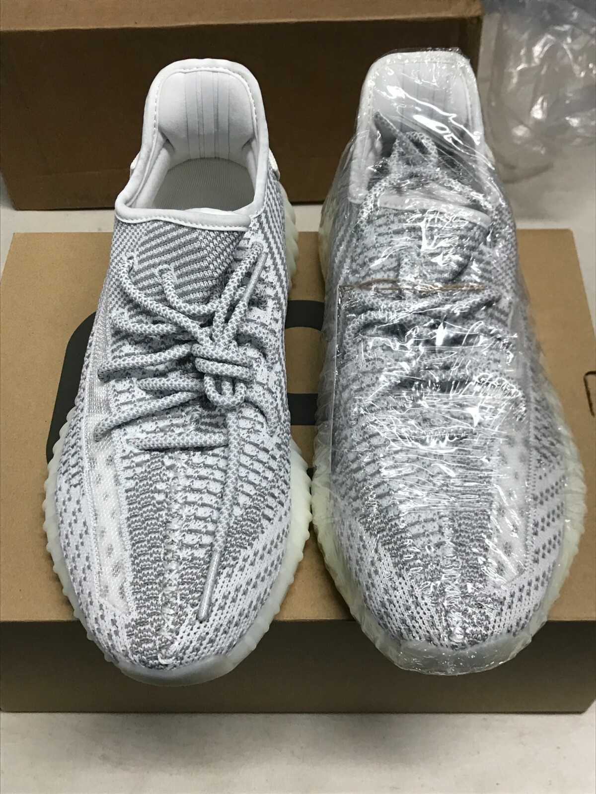 adidas Yeezy Boost 350 V2 STATIC - photo 3