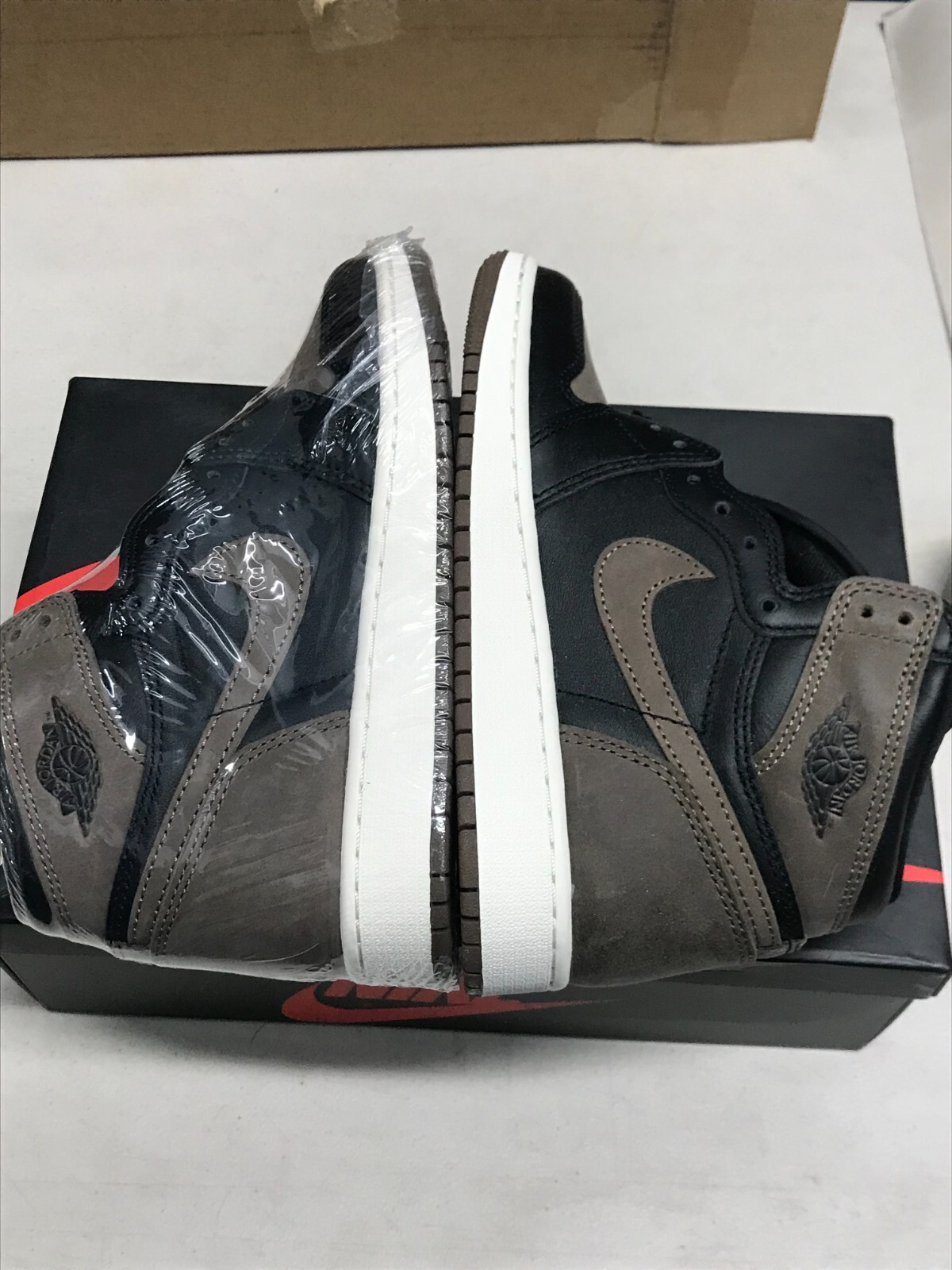 AIR JORDAN 1 RETRO HI (GS) - photo 5