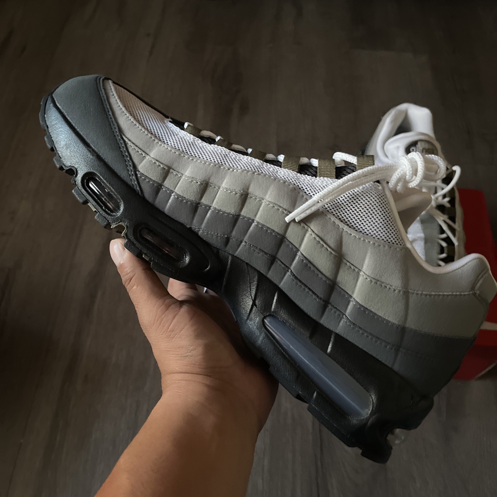 Nike Air Max 95 OG Noir/Blanc/Olive/Moyen Women - photo 5