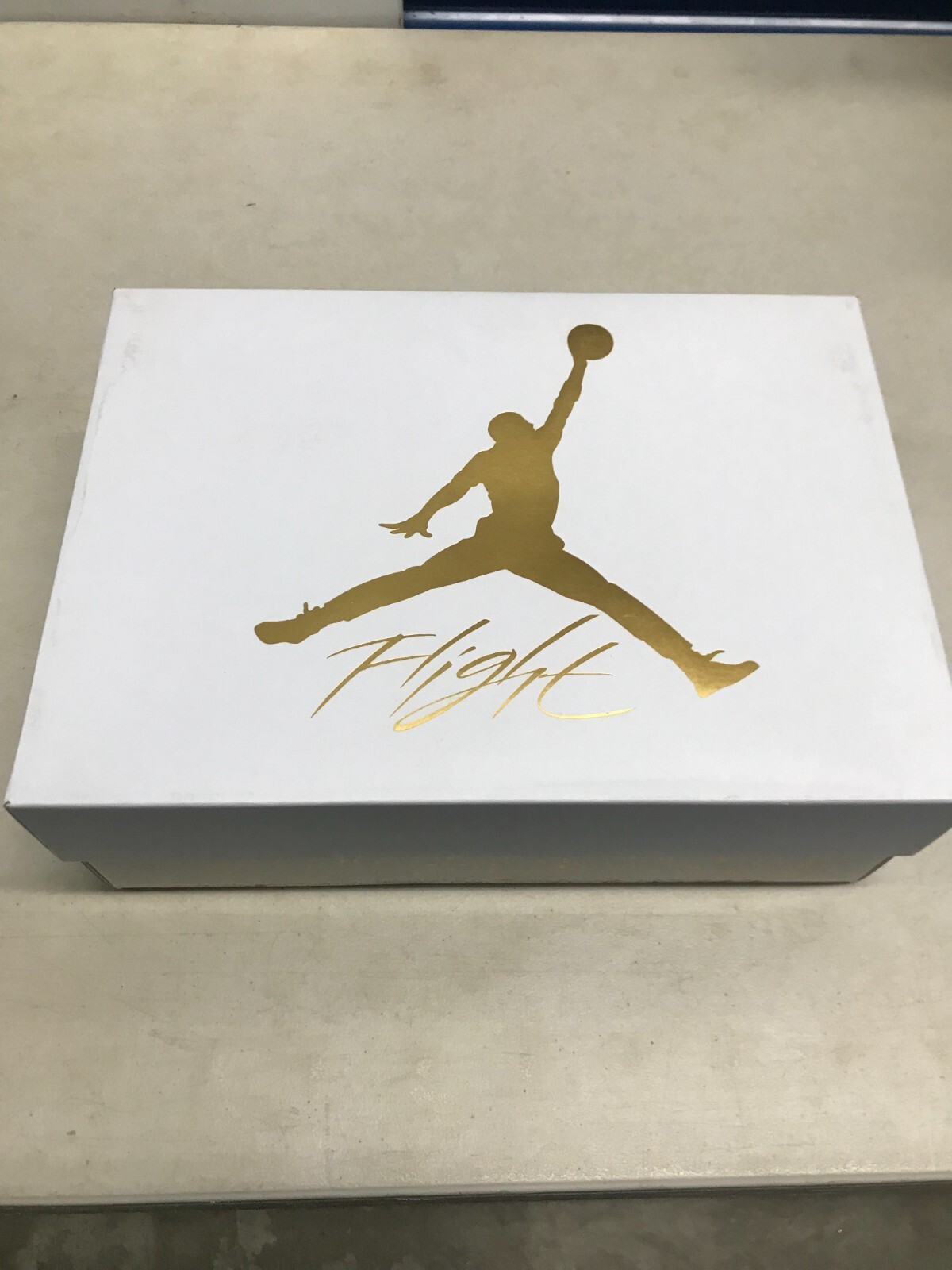 WMNS AIR JORDAN 4 RETRO Gold Metallic - photo 2