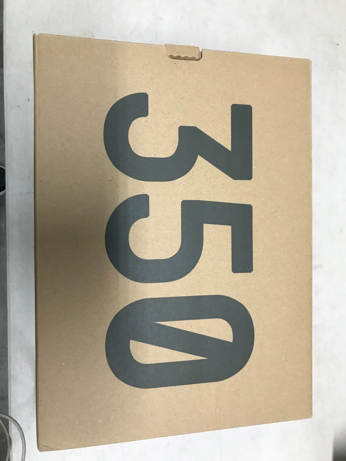 YEEZY BOOST 350 V2