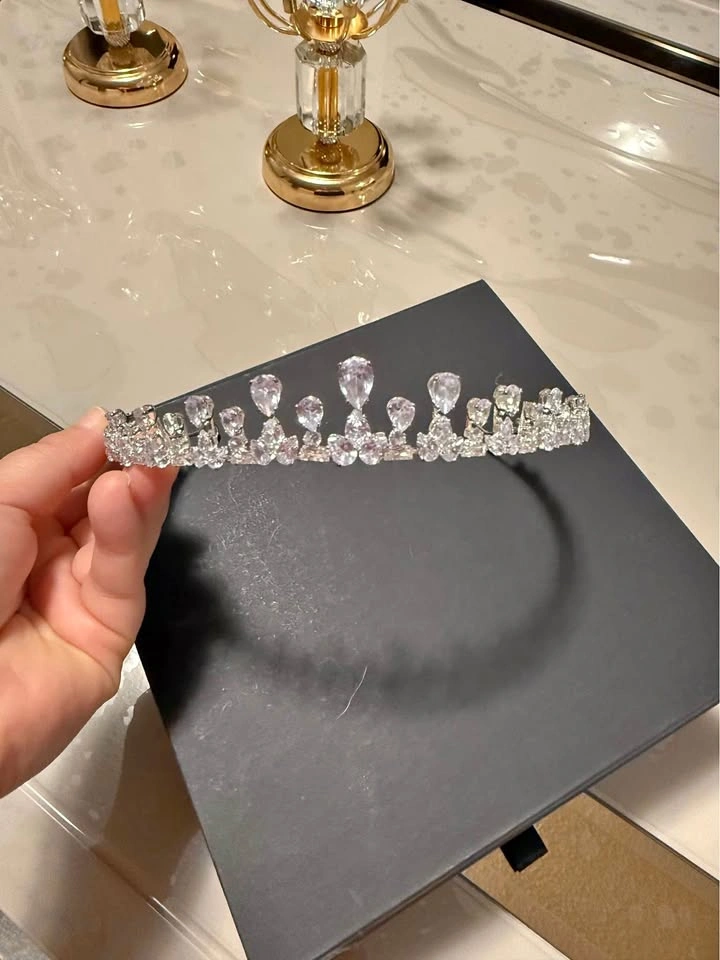 Bridal crown