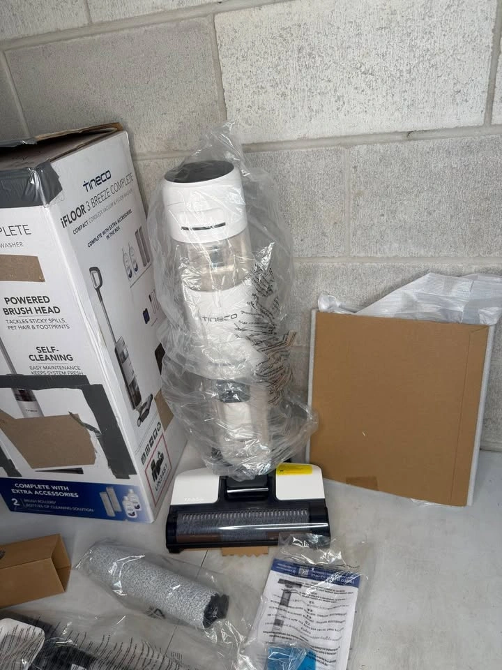 Tineco iFLOOR 3 Breeze Complete Lightweight Vacuum - photo 3
