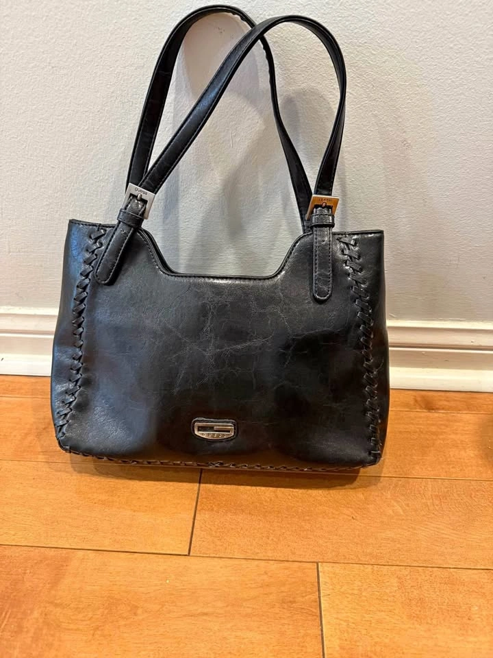 Guess Leather Handbag